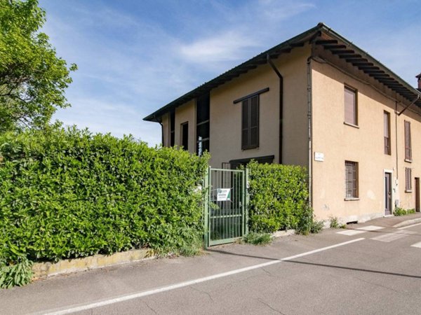 casa indipendente in vendita a Cassano d'Adda