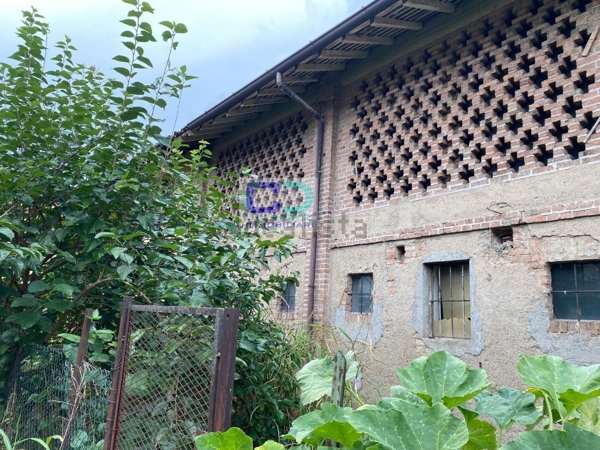 appartamento in vendita a Cassano d'Adda in zona Cascine San Pietro