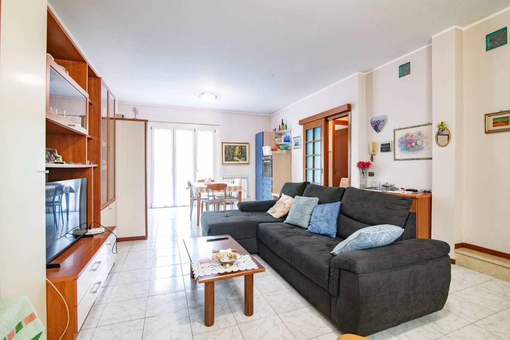 casa indipendente in vendita a Cassano d'Adda