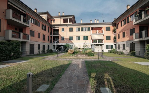 appartamento in vendita a Cassano d'Adda in zona Groppello d'Adda