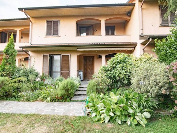 casa indipendente in vendita a Cassano d'Adda in zona Groppello d'Adda