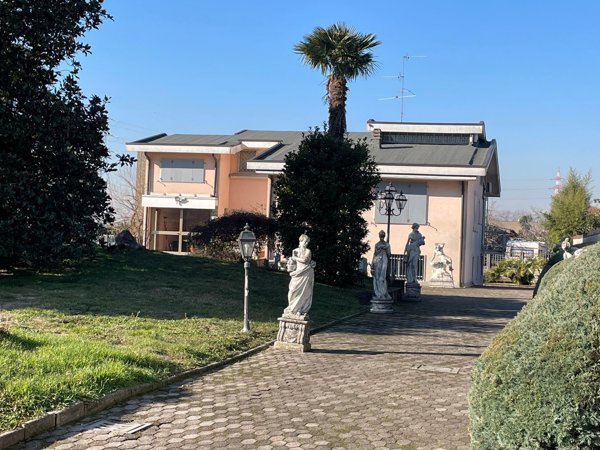 casa indipendente in vendita a Cassano d'Adda