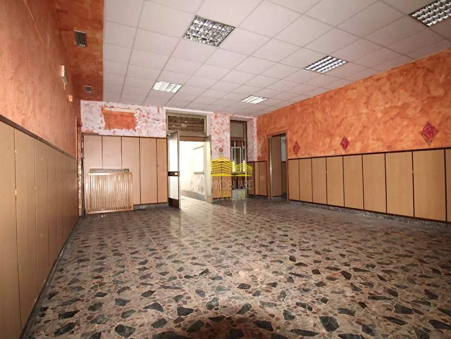 negozio in vendita a Cassano d'Adda