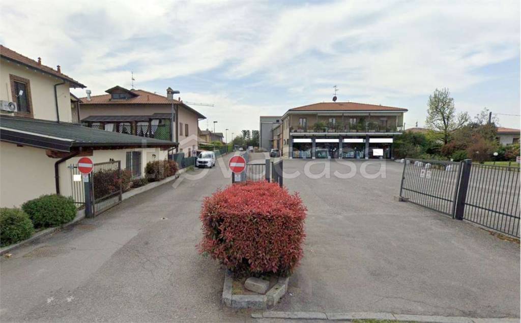 ufficio in vendita a Cassano d'Adda