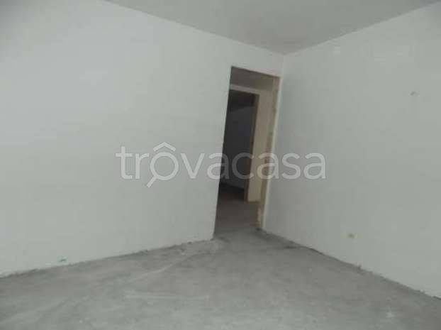 negozio in vendita a Cassano d'Adda