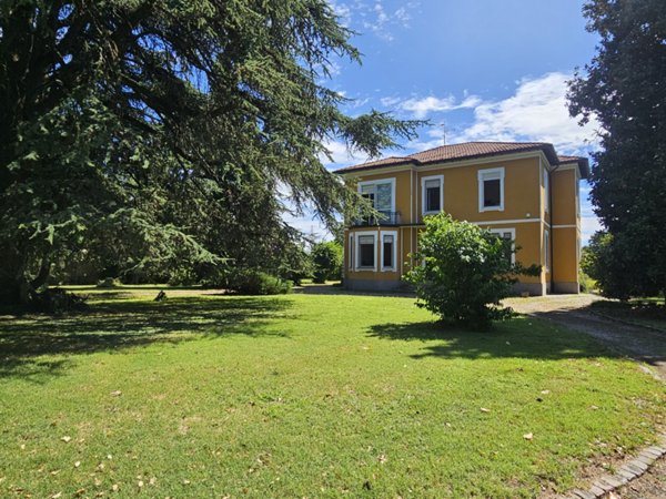 casa indipendente in vendita a Cassano d'Adda