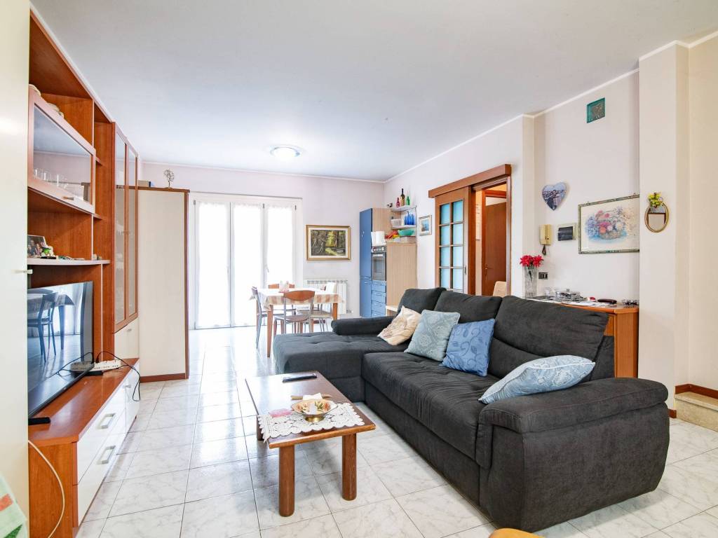 casa indipendente in vendita a Cassano d'Adda in zona Groppello d'Adda