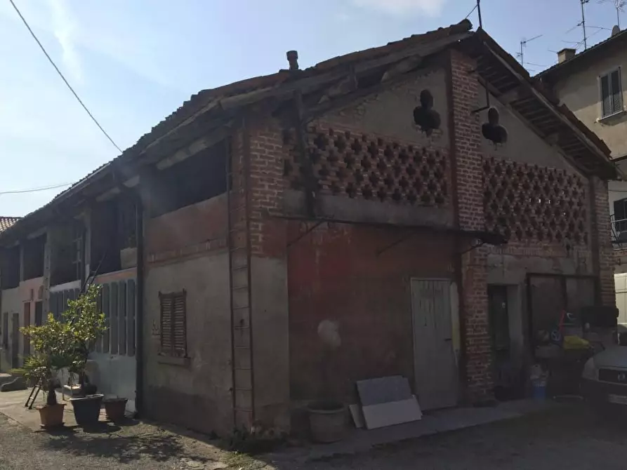 locale di sgombero in vendita a Cassano d'Adda