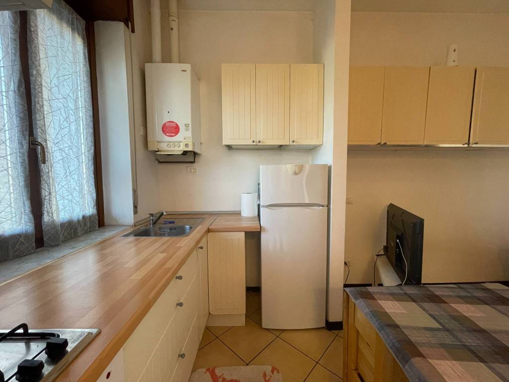 appartamento in vendita a Cassano d'Adda in zona Groppello d'Adda