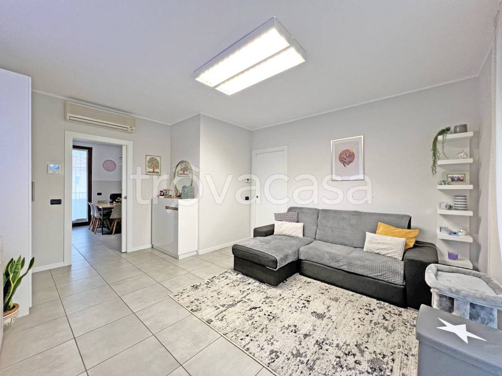 appartamento in vendita a Cassano d'Adda