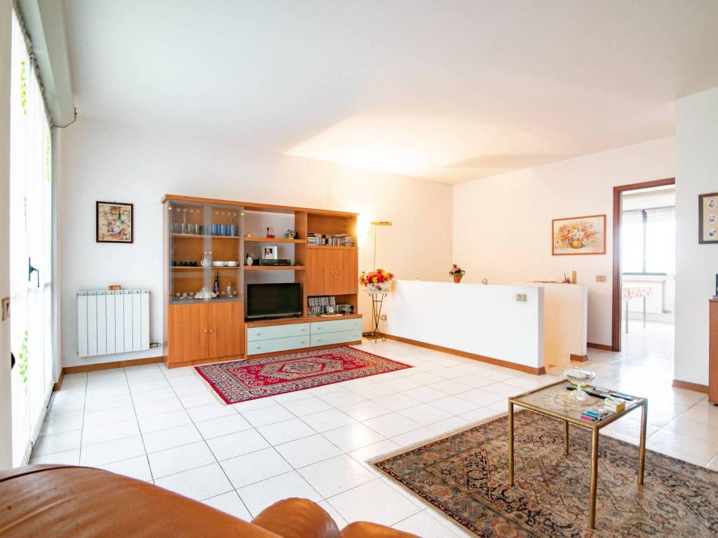 appartamento in vendita a Cassano d'Adda