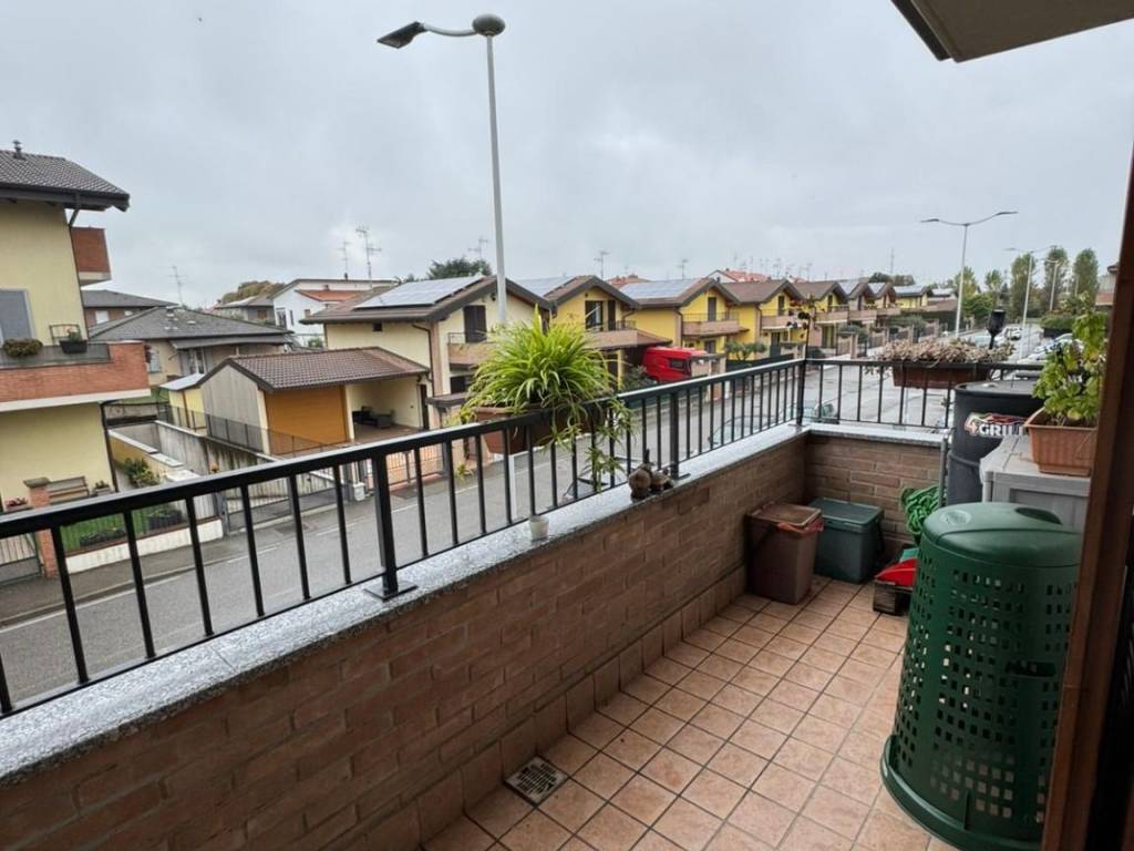 appartamento in vendita a Cassano d'Adda in zona Cascine San Pietro