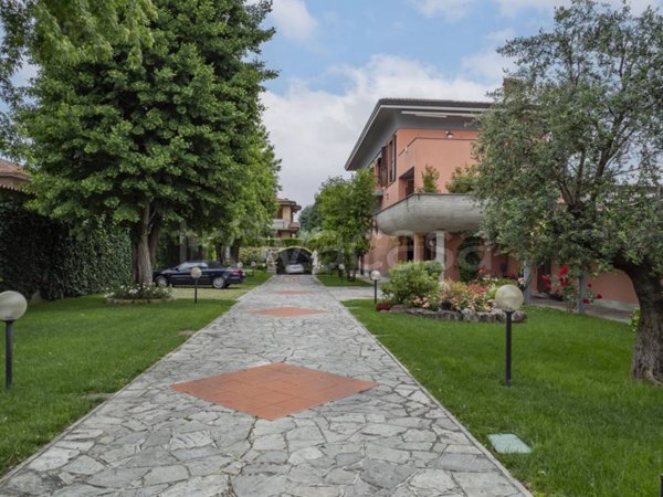 casa indipendente in vendita a Cassano d'Adda