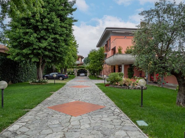 casa indipendente in vendita a Cassano d'Adda