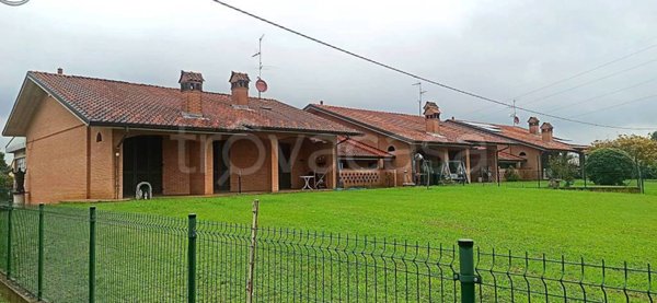 casa indipendente in vendita a Cassano d'Adda