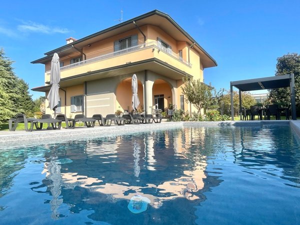 casa indipendente in vendita a Cassano d'Adda