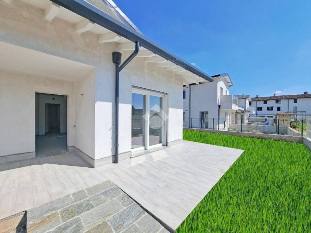 casa indipendente in vendita a Cassano d'Adda