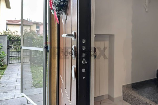 casa indipendente in vendita a Cassano d'Adda in zona Groppello d'Adda