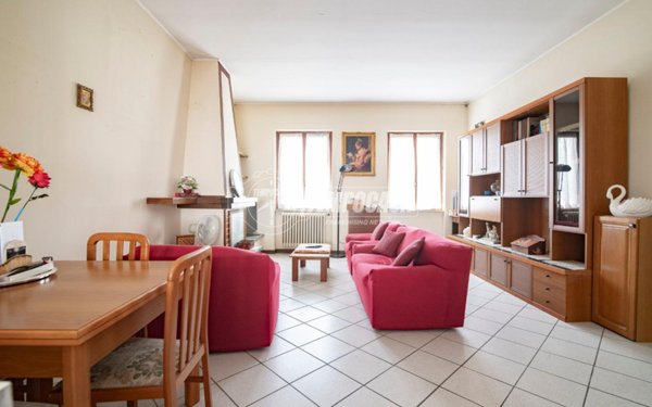 appartamento in vendita a Cassano d'Adda in zona Groppello d'Adda