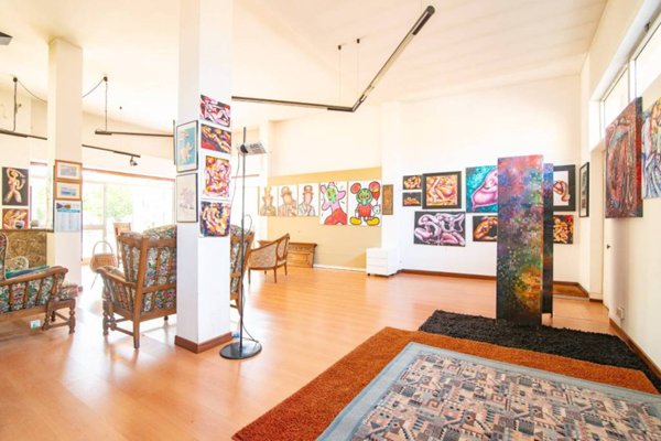 negozio in vendita a Cassano d'Adda in zona Groppello d'Adda