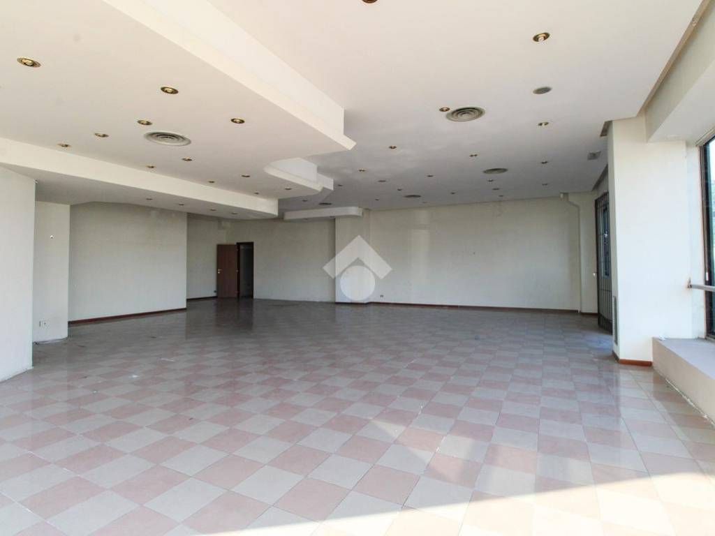 ufficio in vendita a Cassano d'Adda