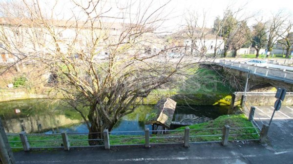 appartamento in vendita a Cassano d'Adda in zona Groppello d'Adda