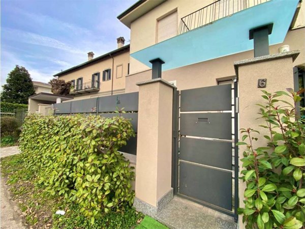 casa indipendente in vendita a Cassano d'Adda