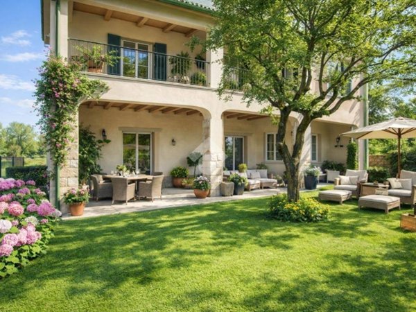 casa indipendente in vendita a Cassano d'Adda