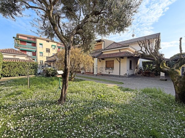 casa indipendente in vendita a Cassano d'Adda