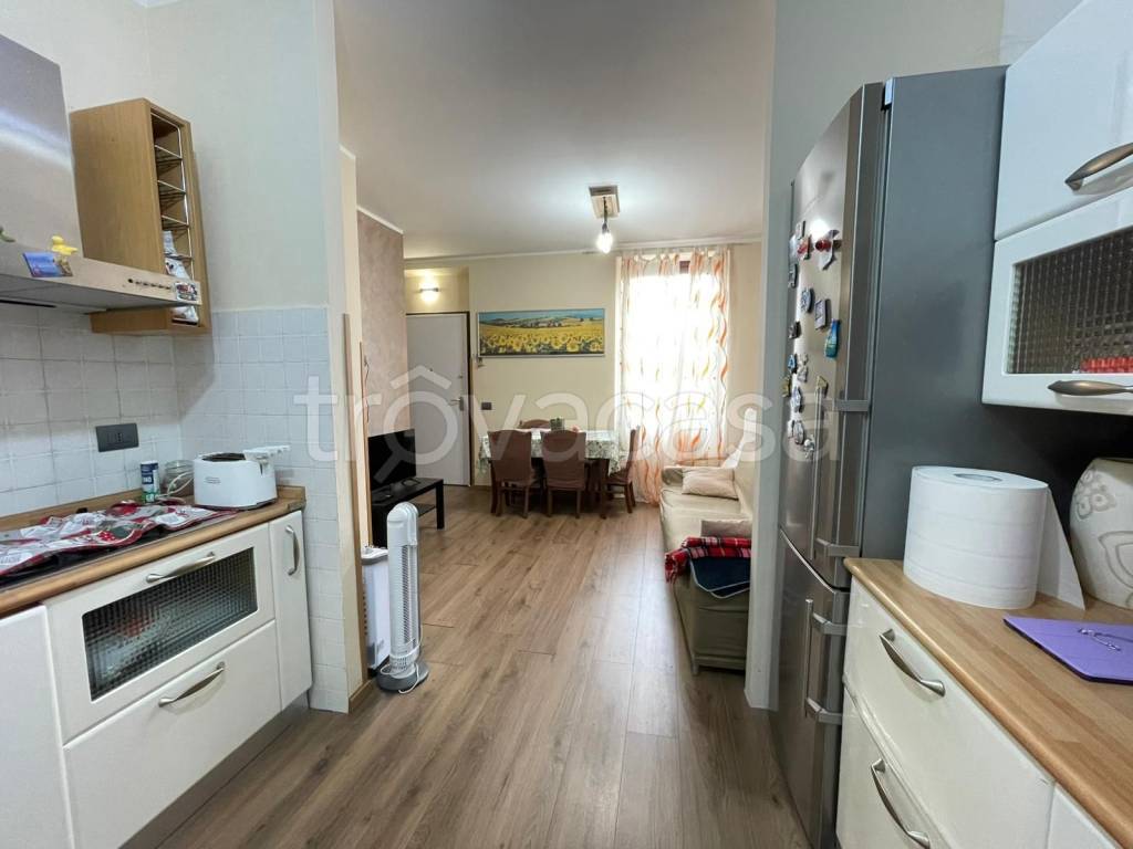 appartamento in vendita a Cassano d'Adda in zona Cascine San Pietro