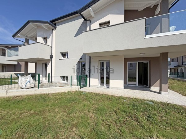 appartamento in vendita a Cassano d'Adda in zona Groppello d'Adda