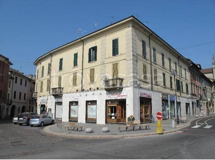 appartamento in vendita a Cassano d'Adda in zona Groppello d'Adda