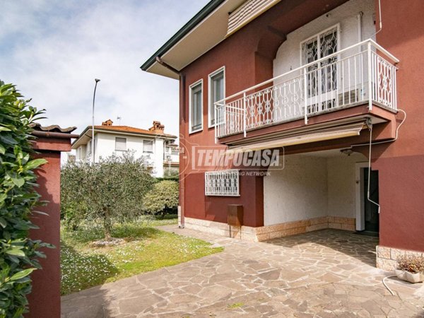 casa indipendente in vendita a Cassano d'Adda