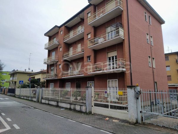 appartamento in vendita a Cassano d'Adda