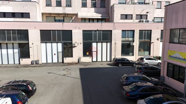 ufficio in vendita a Cassano d'Adda