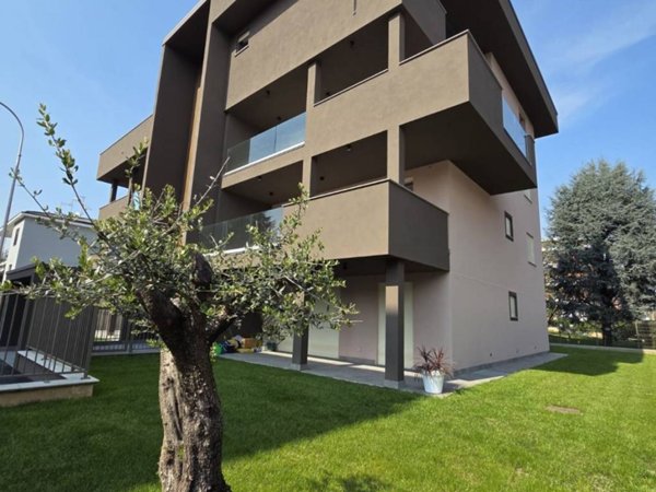 appartamento in vendita a Cassano d'Adda