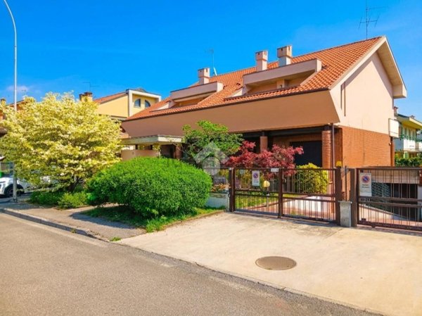 appartamento in vendita a Cassano d'Adda