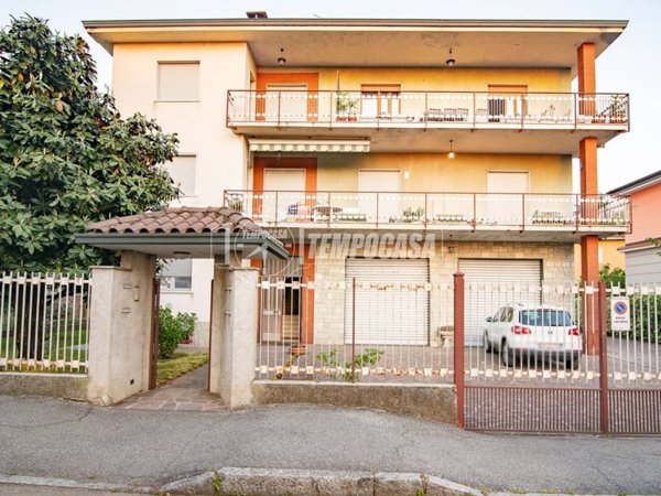 appartamento in vendita a Cassano d'Adda