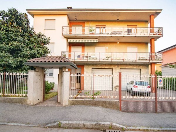 appartamento in vendita a Cassano d'Adda