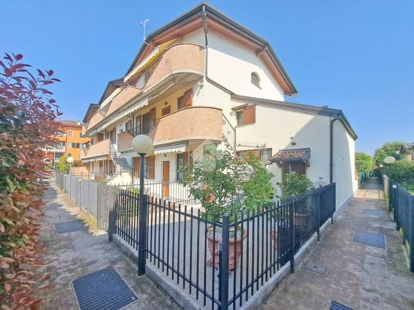 appartamento in vendita a Cassano d'Adda