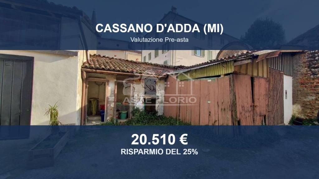 locale commerciale in vendita a Cassano d'Adda
