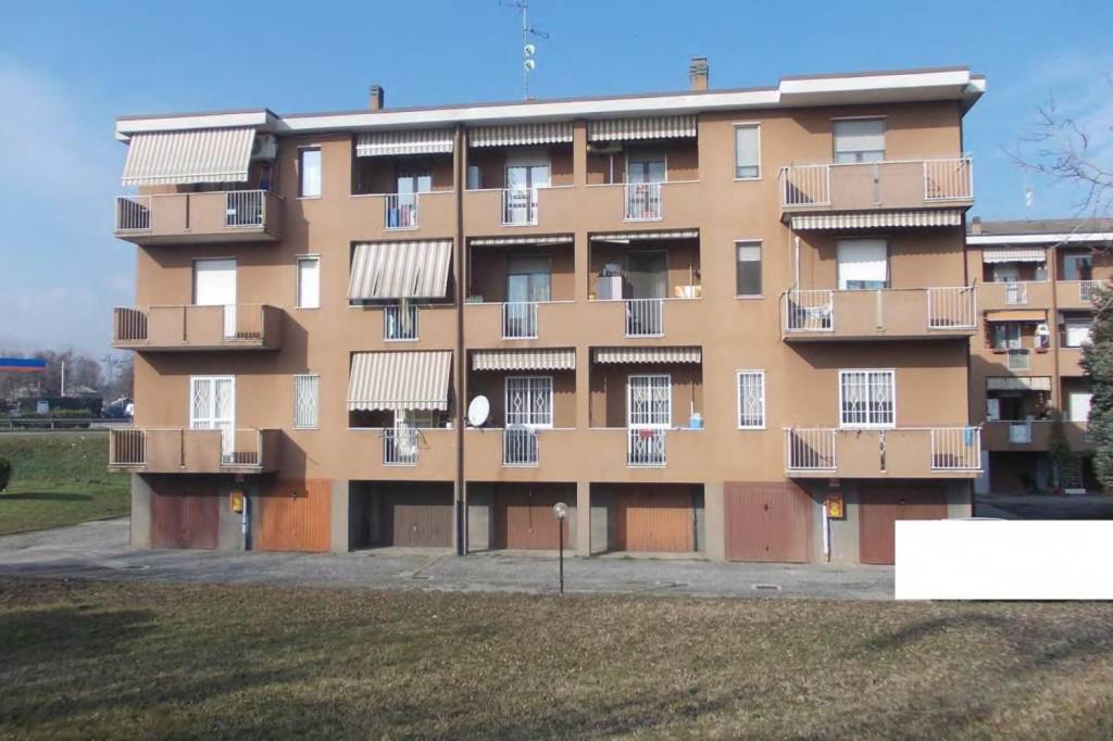 appartamento in vendita a Cassano d'Adda in zona Cascate