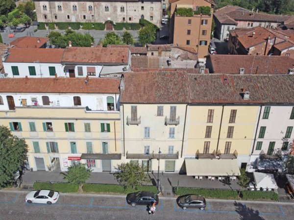 intera palazzina in vendita a Cassano d'Adda