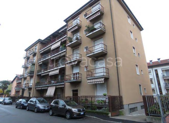 appartamento in vendita a Cassano d'Adda in zona Groppello d'Adda