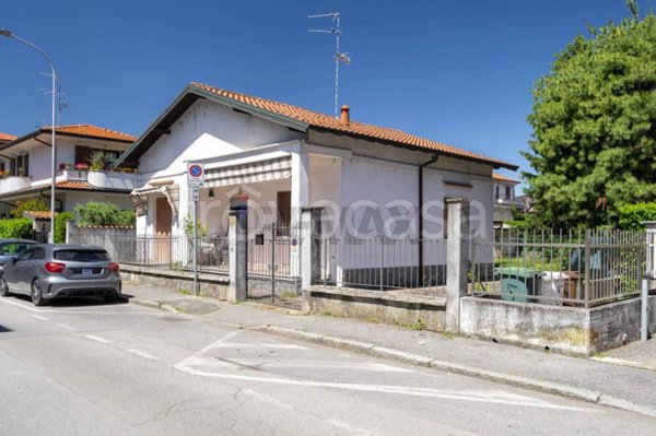 casa indipendente in vendita a Cassano d'Adda