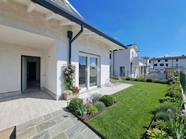 casa indipendente in vendita a Cassano d'Adda in zona Groppello d'Adda