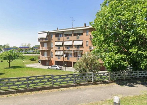 appartamento in vendita a Cassano d'Adda in zona Cascate