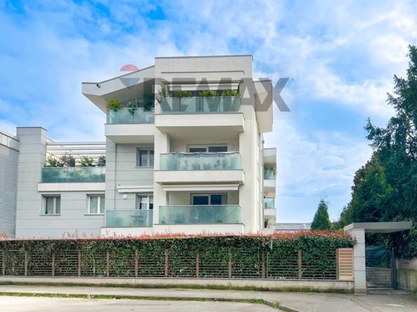 appartamento in vendita a Cassano d'Adda in zona Groppello d'Adda