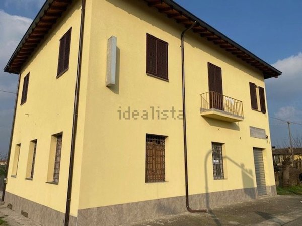 appartamento in vendita a Cassano d'Adda in zona Cascate