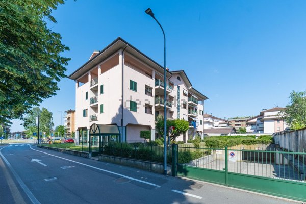 appartamento in vendita a Cassano d'Adda in zona Groppello d'Adda